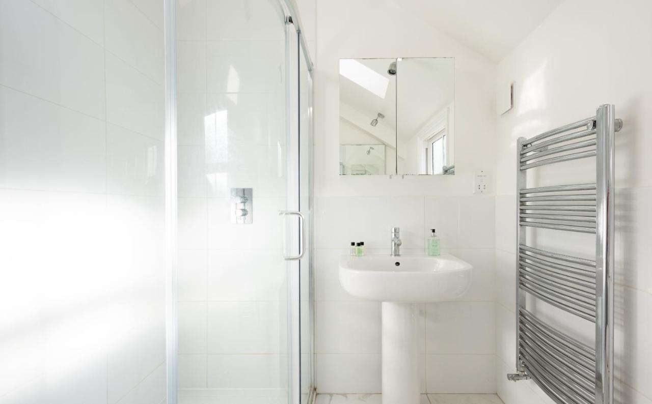 The Magdalene Cottage - Modern & Comfortable 4Bdr Family Home CBG Buitenkant foto